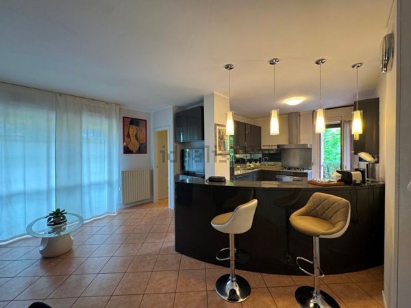 appartamento in vendita a Milano in zona Forlanini
