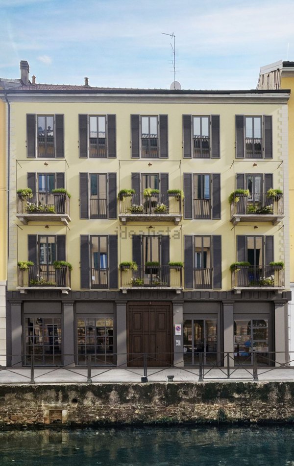 appartamento in vendita a Milano in zona Porta Genova