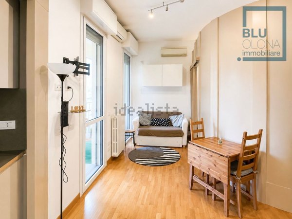 appartamento in vendita a Milano in zona Stadera