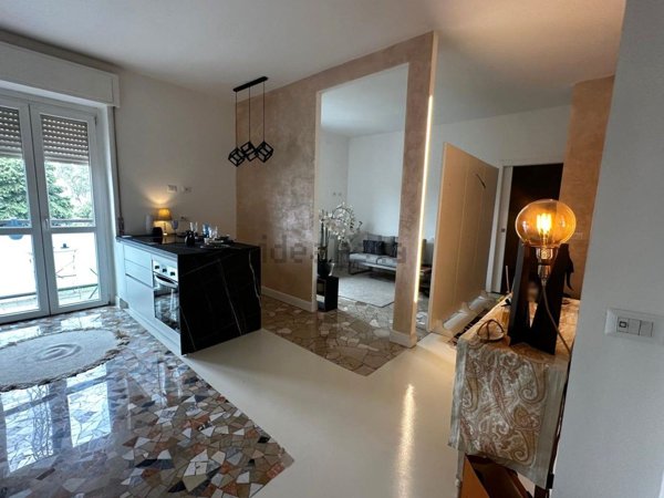 appartamento in vendita a Milano in zona Piazzale Lodi
