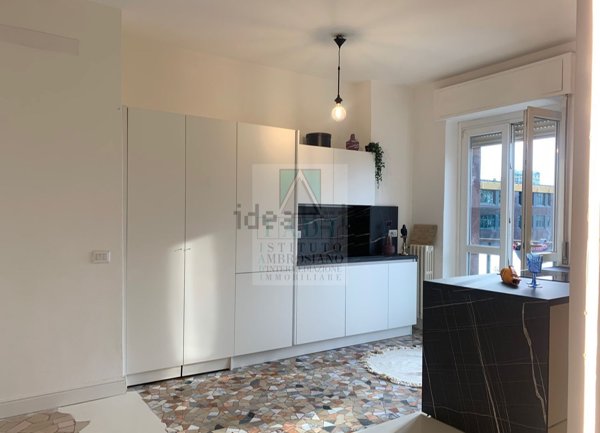 appartamento in vendita a Milano in zona Vigentino