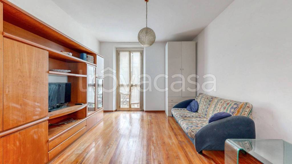 appartamento in vendita a Milano in zona Loreto