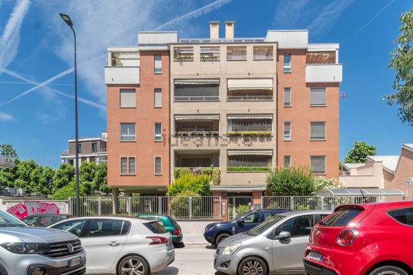 appartamento in vendita a Milano in zona San Cristoforo