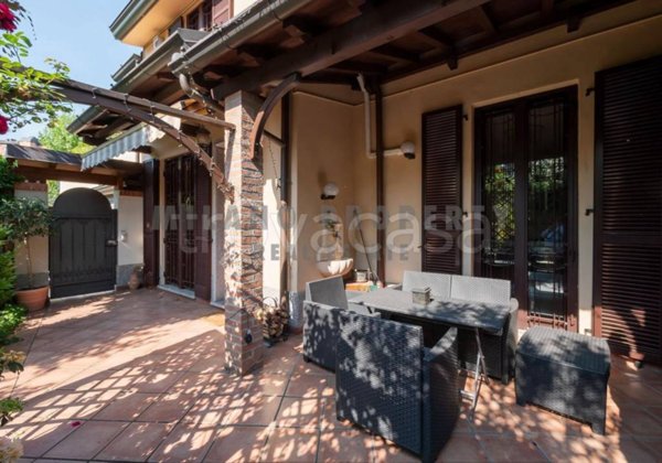 casa indipendente in vendita a Milano in zona Quarto Cagnino