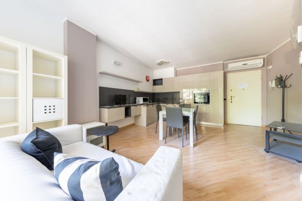 appartamento in vendita a Milano in zona Loreto
