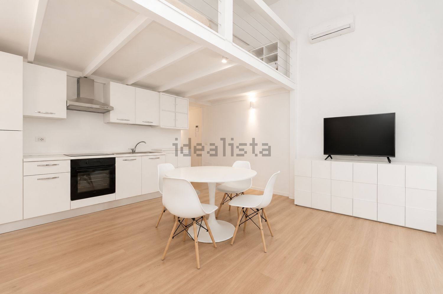 appartamento in vendita a Milano in zona Loreto