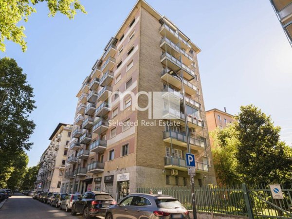 appartamento in vendita a Milano in zona Città Studi