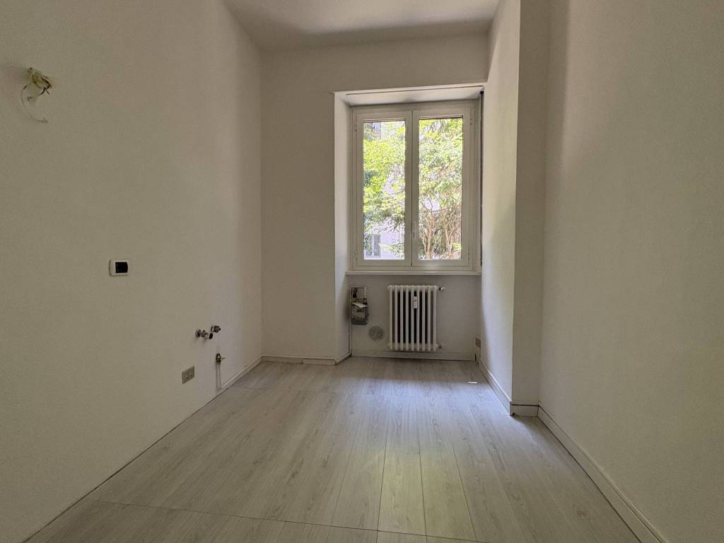 appartamento in vendita a Milano in zona Piazzale Lodi
