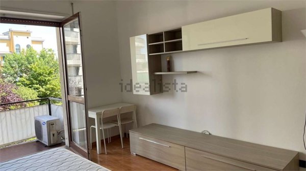 appartamento in vendita a Milano in zona Cavriano