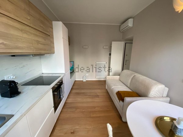 appartamento in vendita a Milano in zona Isola