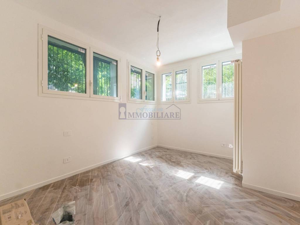 appartamento in vendita a Milano in zona San Cristoforo