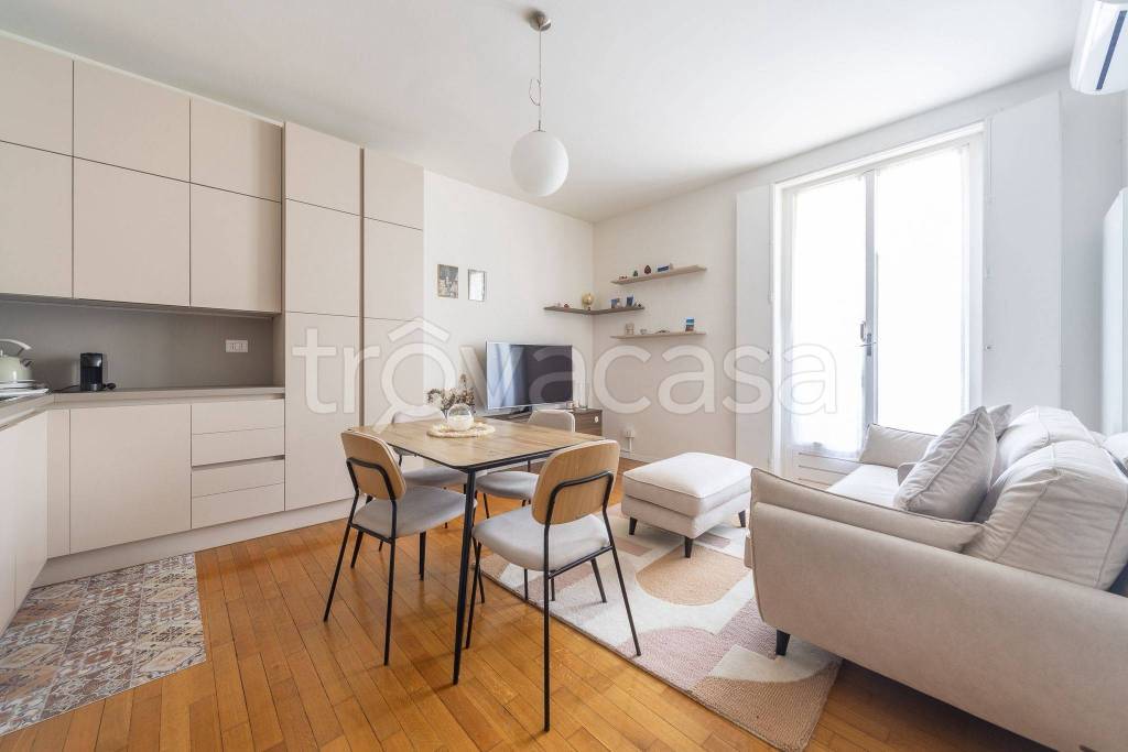 appartamento in vendita a Milano in zona Maggiolina