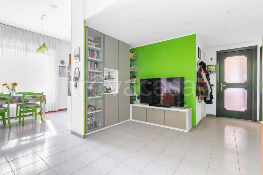 appartamento in vendita a Milano in zona Dergano