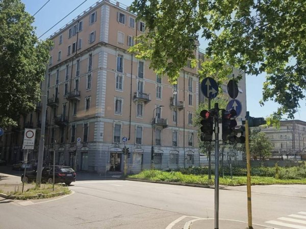 appartamento in vendita a Milano in zona Bocconi