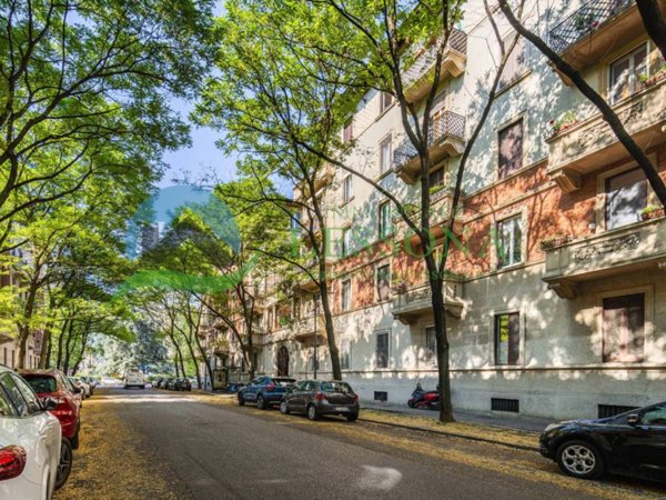 appartamento in vendita a Milano in zona Città Studi