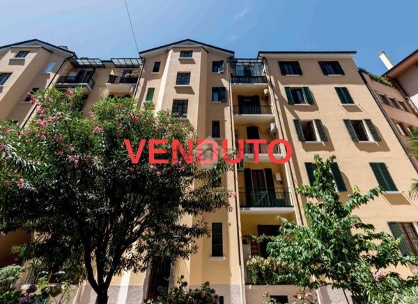 appartamento in vendita a Milano in zona Porta Vittoria
