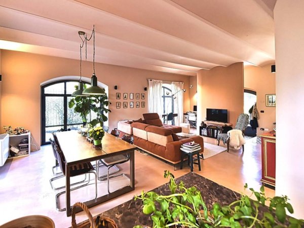 appartamento in vendita a Milano in zona Famagosta
