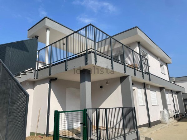 appartamento in vendita a Milano in zona Barona