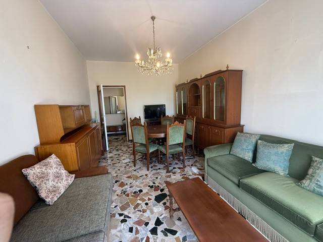 appartamento in vendita a Milano in zona Crescenzago