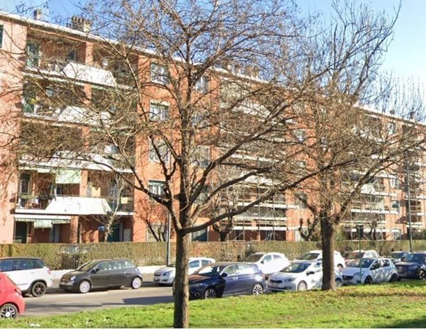 appartamento in vendita a Milano in zona Lorenteggio