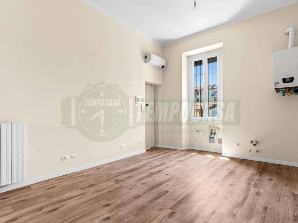 appartamento in vendita a Milano in zona Morivione