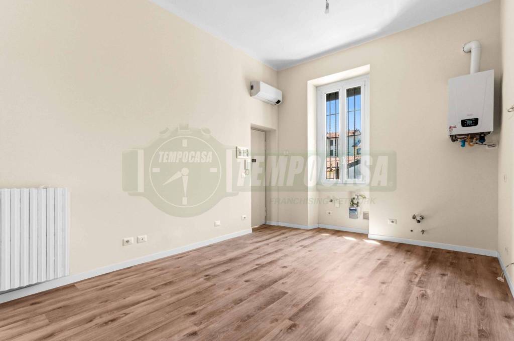 appartamento in vendita a Milano in zona Morivione