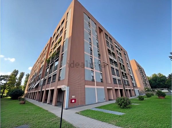 appartamento in vendita a Milano in zona Famagosta