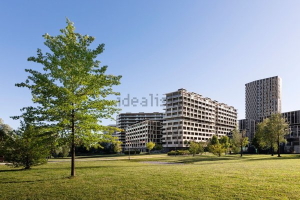 appartamento in vendita a Milano in zona Molino Dorino