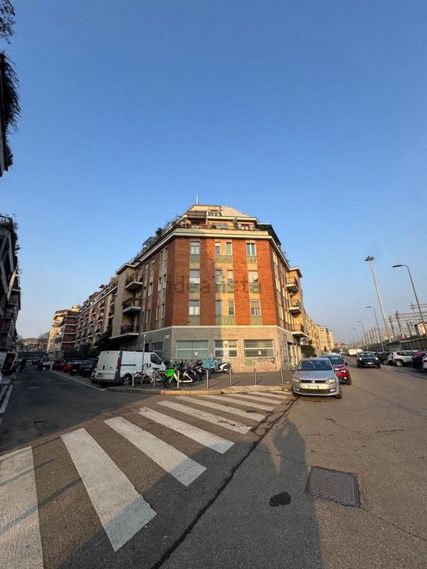 appartamento in vendita a Milano in zona Casoretto