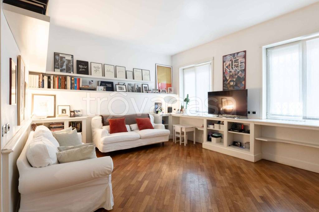 appartamento in vendita a Milano