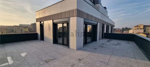 appartamento in vendita a Milano in zona Niguarda