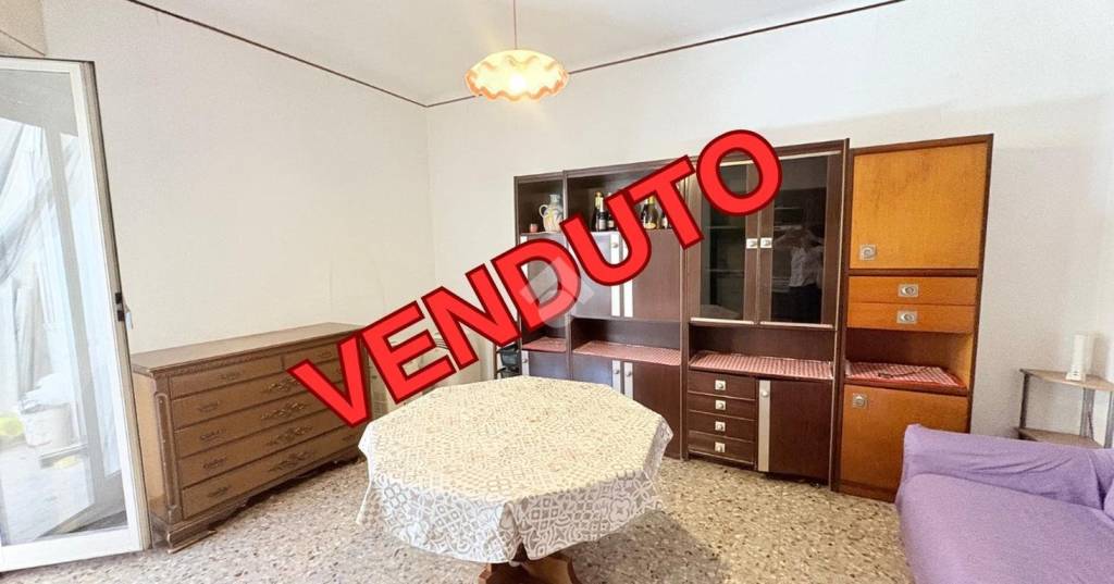 appartamento in vendita a Milano in zona Lambrate