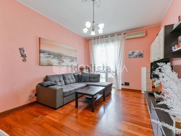 appartamento in vendita a Milano in zona Rottole