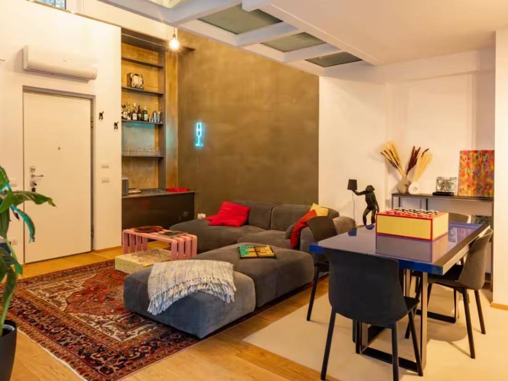 appartamento in vendita a Milano in zona Bullona