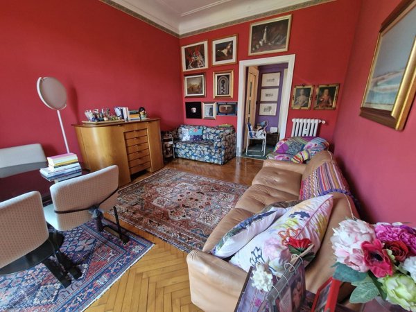 appartamento in vendita a Milano in zona Corvetto