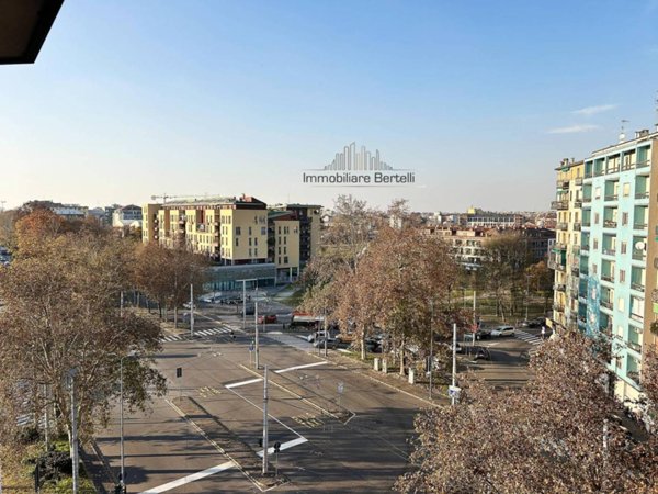 appartamento in vendita a Milano in zona Moncucco