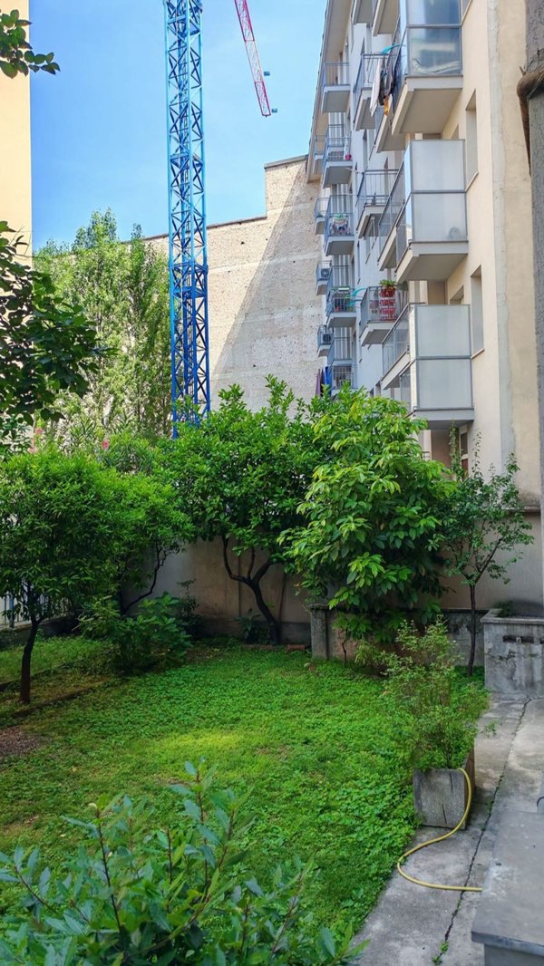 appartamento in vendita a Milano in zona Casoretto