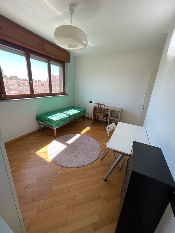appartamento in vendita a Milano in zona Famagosta