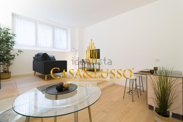 appartamento in vendita a Milano in zona Porta Ticinese