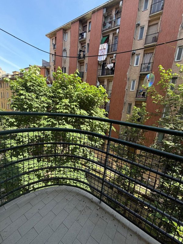 appartamento in vendita a Milano in zona Corvetto