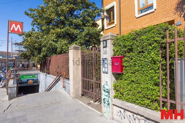 appartamento in vendita a Milano in zona Porta Genova
