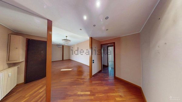 appartamento in vendita a Milano in zona Santa Giulia