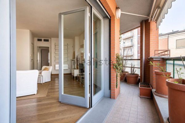 appartamento in vendita a Milano in zona Porta Genova