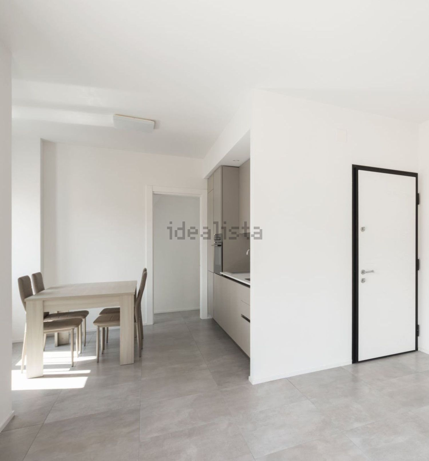 appartamento in vendita a Milano in zona Porta Genova