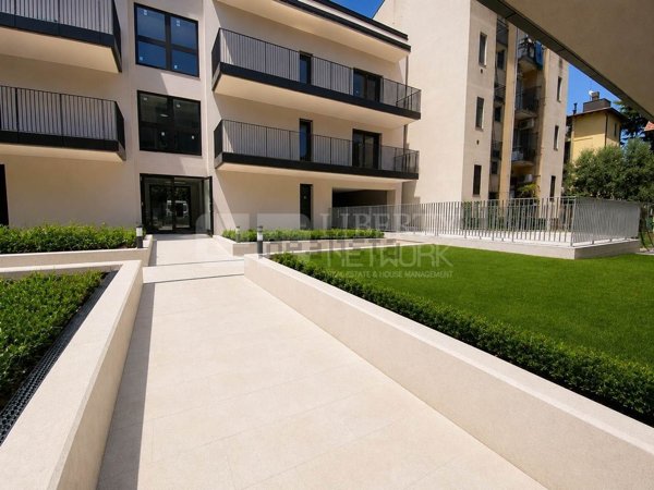 appartamento in vendita a Milano in zona Baggio