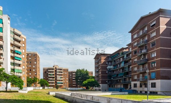 appartamento in vendita a Milano in zona Corvetto