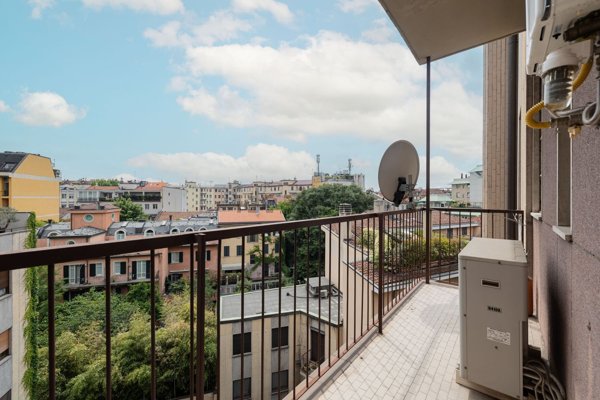 appartamento in vendita a Milano in zona Porta Lodovica