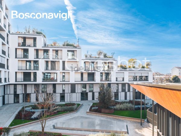appartamento in vendita a Milano in zona Solari