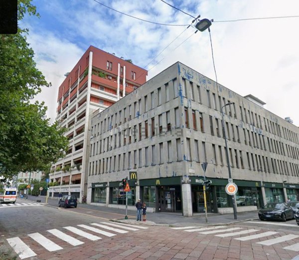 appartamento in vendita a Milano in zona Piazzale Lodi