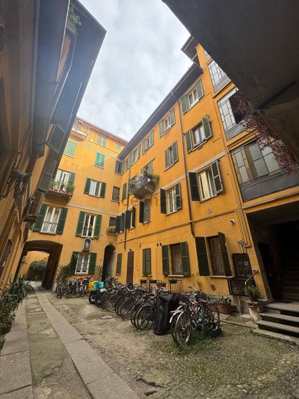 appartamento in vendita a Milano in zona Isola